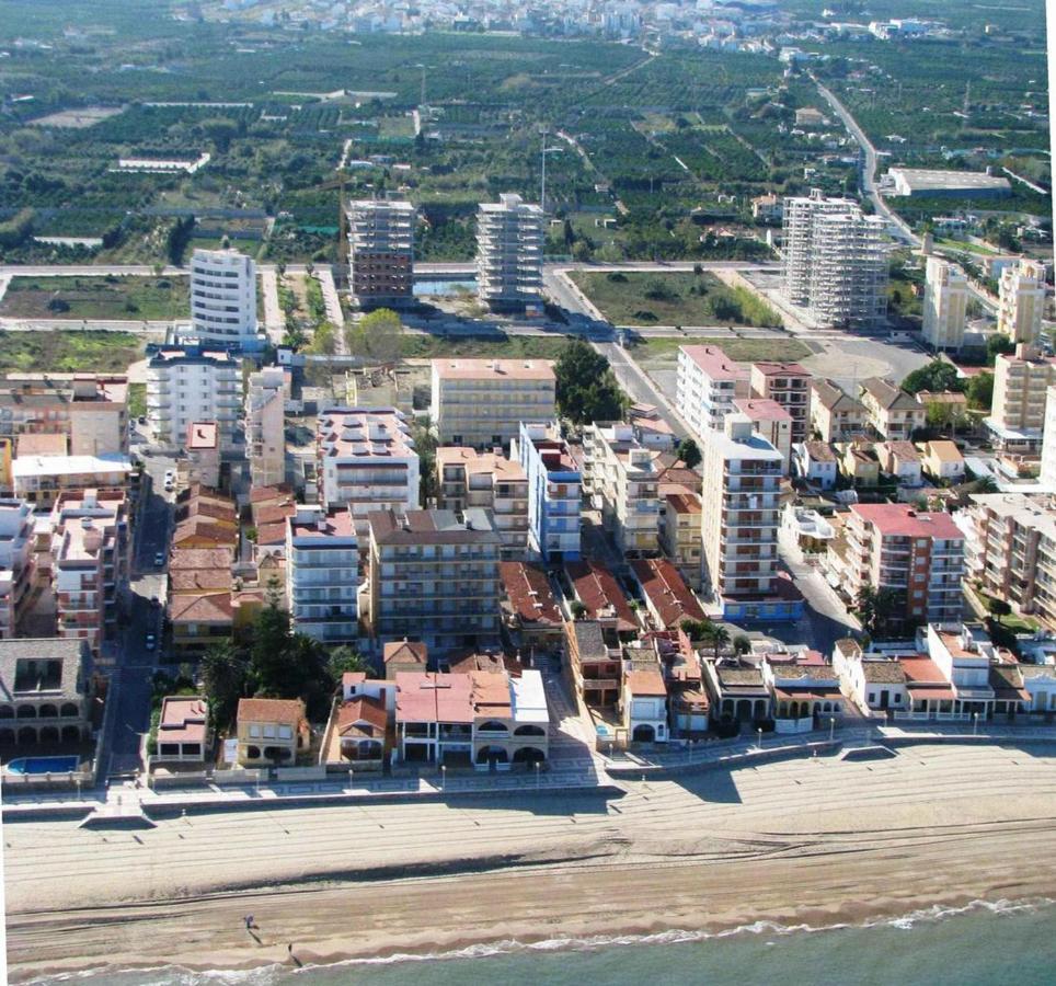 Piles - Apartment - Sleeps 7 - Parking - Seafront Eksteriør bilde