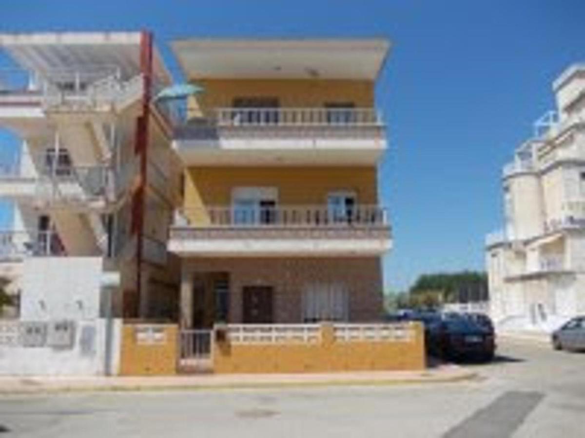 Piles - Apartment - Sleeps 7 - Parking - Seafront Eksteriør bilde